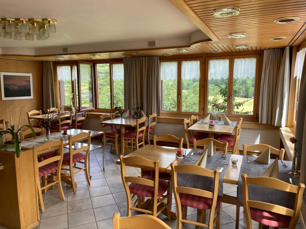 Hotel Restaurant Gommerhof Reckingen Bagian luar foto