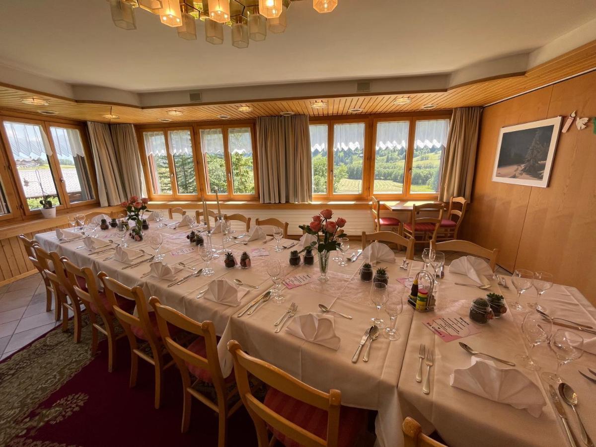Hotel Restaurant Gommerhof Reckingen Bagian luar foto